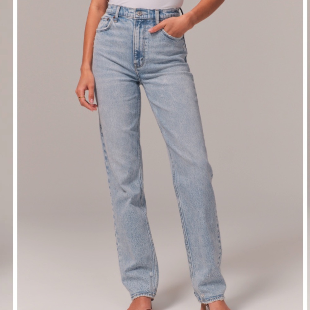 A&F 90’s high rise straight jeans
